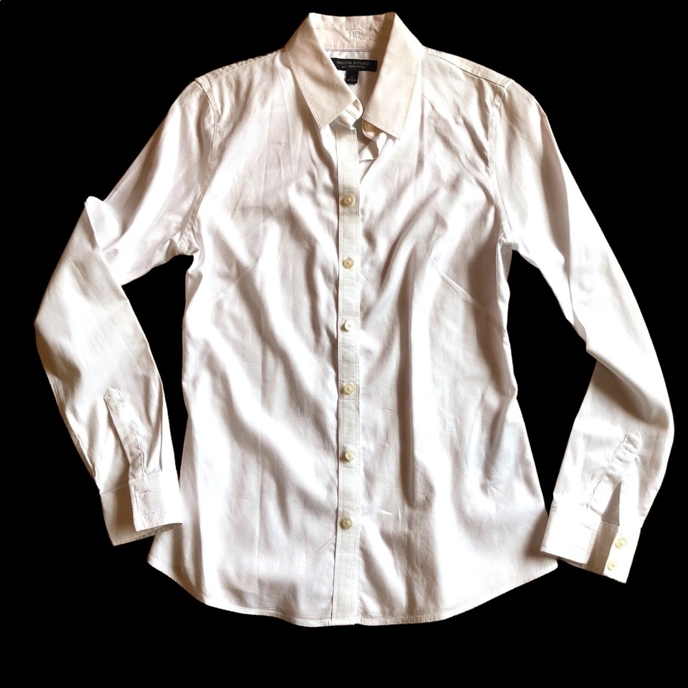 Banana Republic Women’s Non Iron Fitted Collared White Button Down Size 6